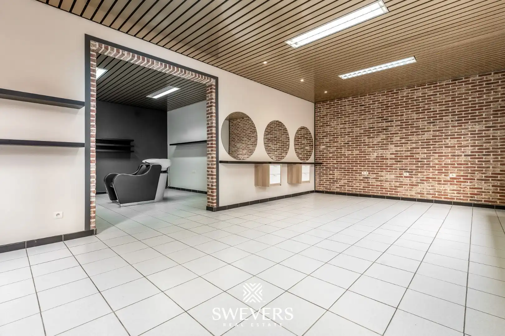 Opbrengsteigendom (316 m²) met toekomstvisie in hartje Koersel foto 5