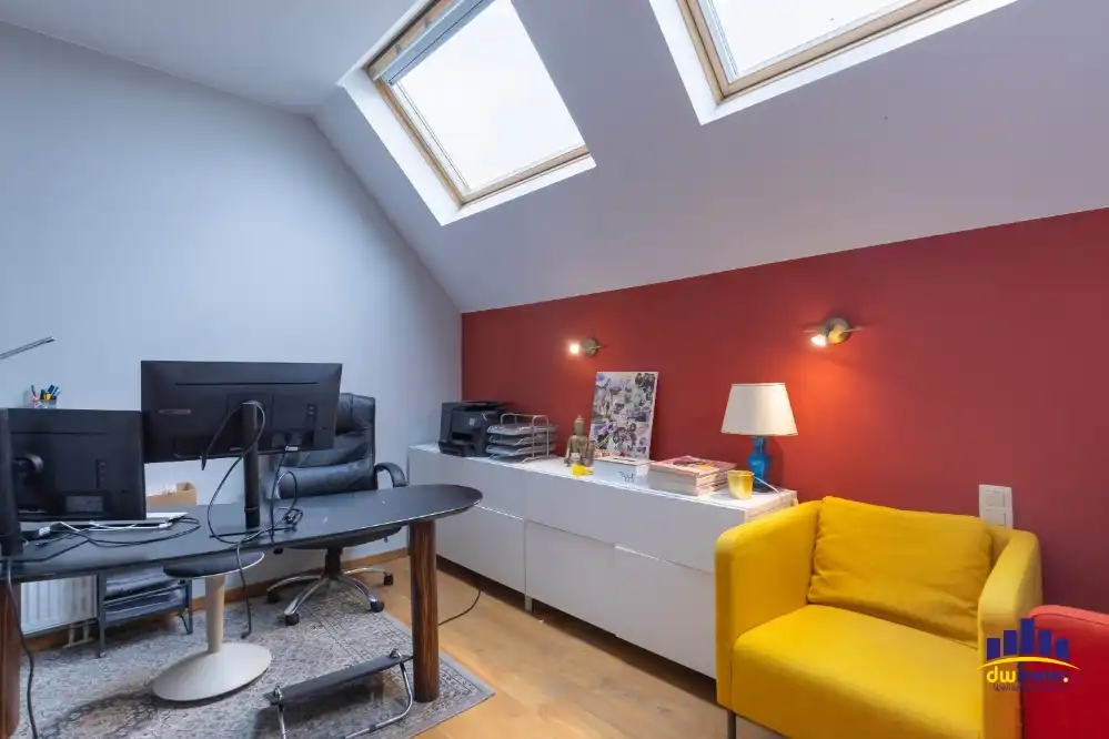 Ruime woning met 3 slaapkamers en gezellige koer in Ledeberg. foto 13