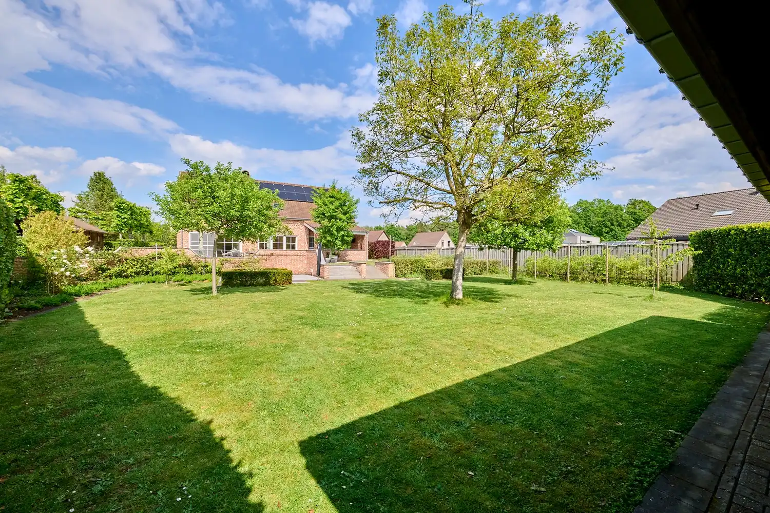 Kwaliteitsvolle woning met zuidgerichte tuin te Dilsen-Stokkem foto 23