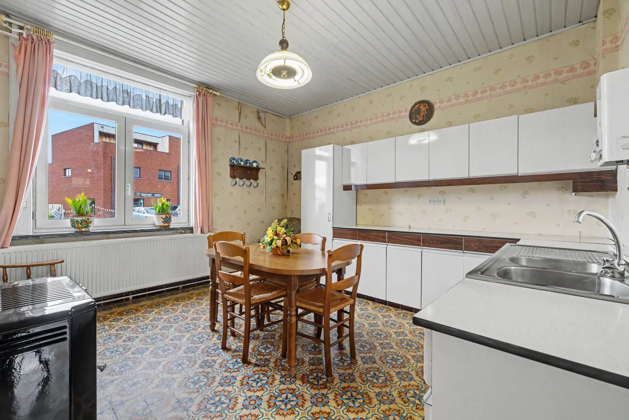 Charmante herenwoning met authentieke elementen, grote tuin en weide op 17a 70ca foto 11