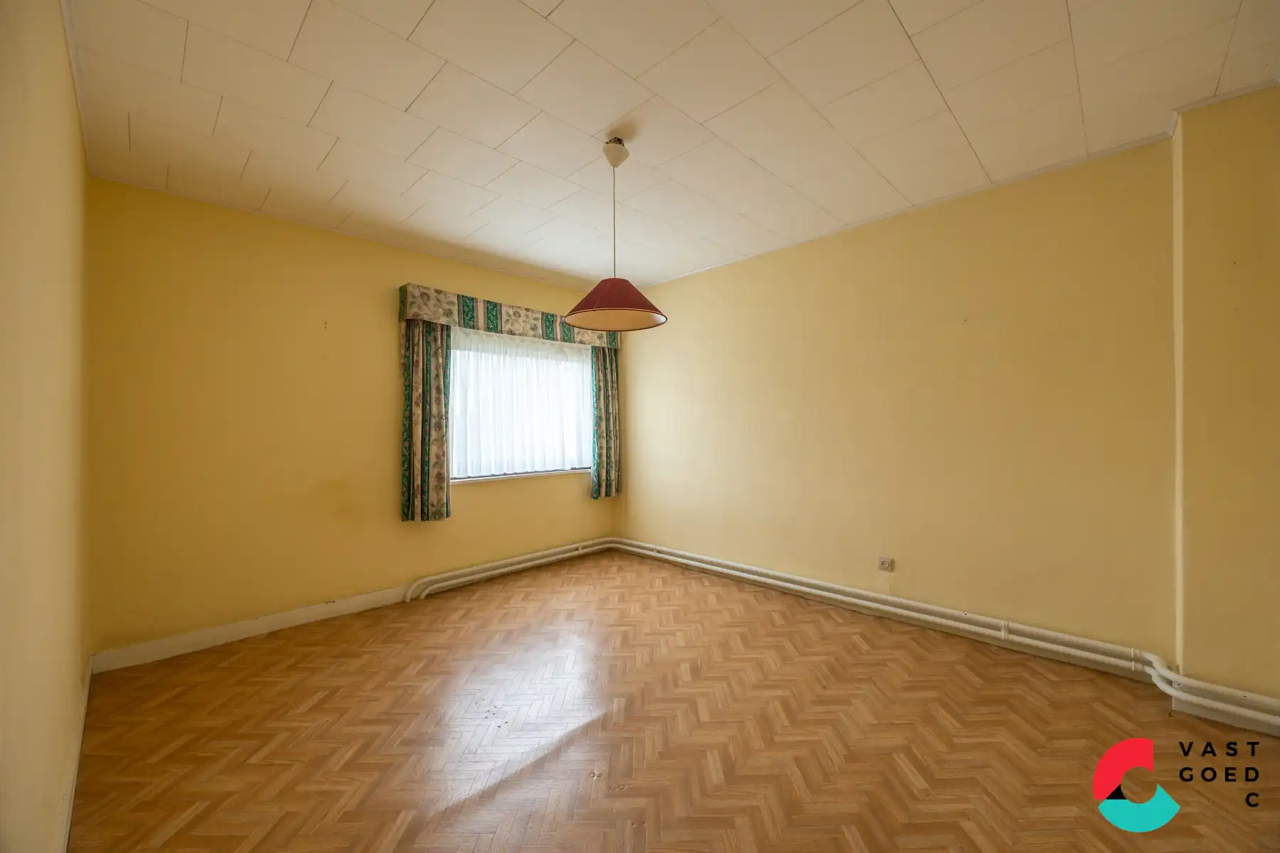 Te renoveren gezinswoning in het centrum van Hamont-Achel foto 18