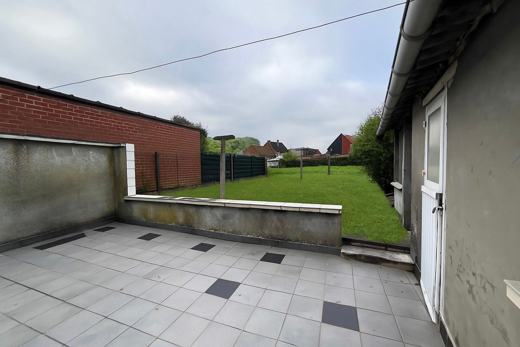 Solide woning met gunstige ligging foto 23