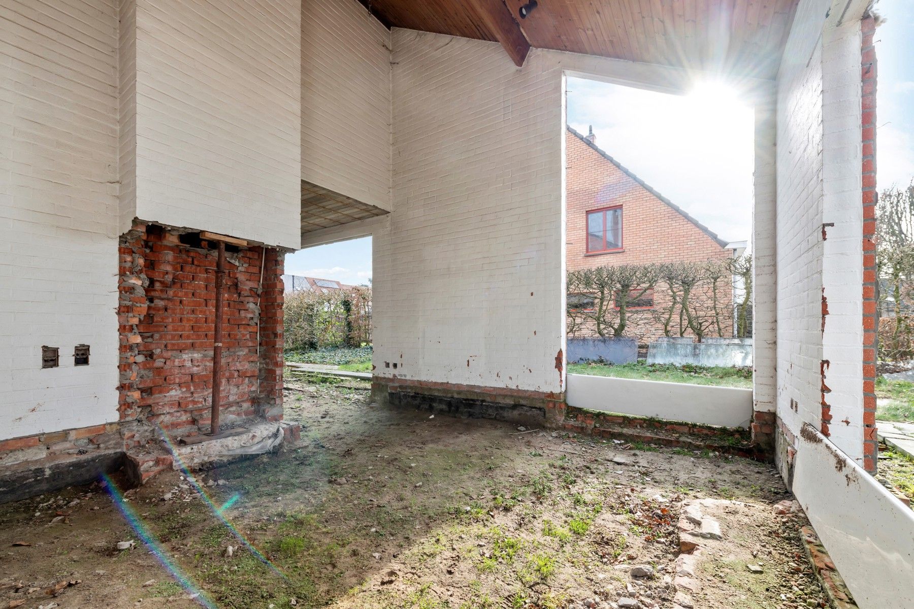 Ruimtelijk goed doordacht ontwerp op een bijzondere locatie. foto {{pictureIndex}}