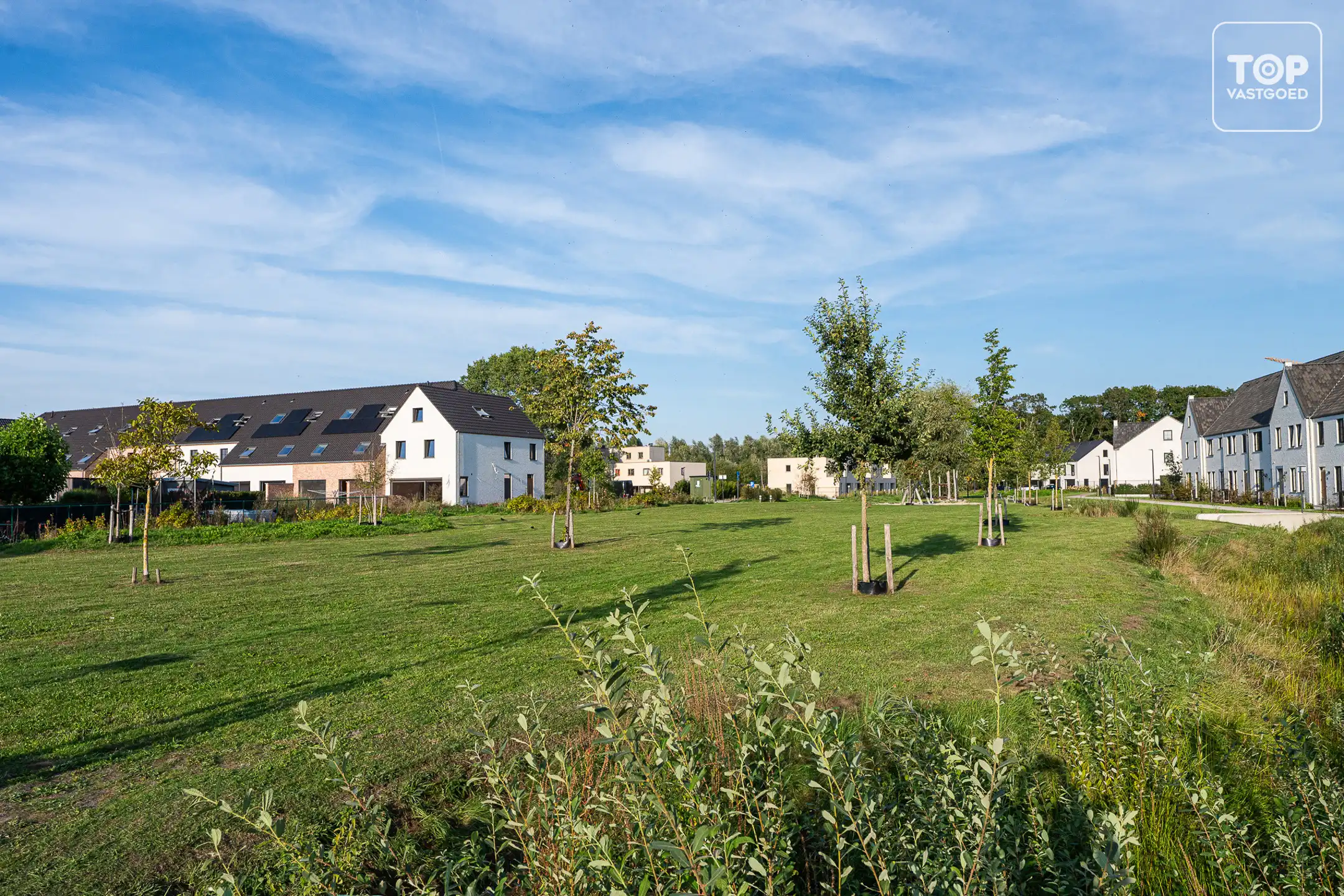 Nieuwbouwwoning met 4 slaapkamers, tuin en carport  foto 29