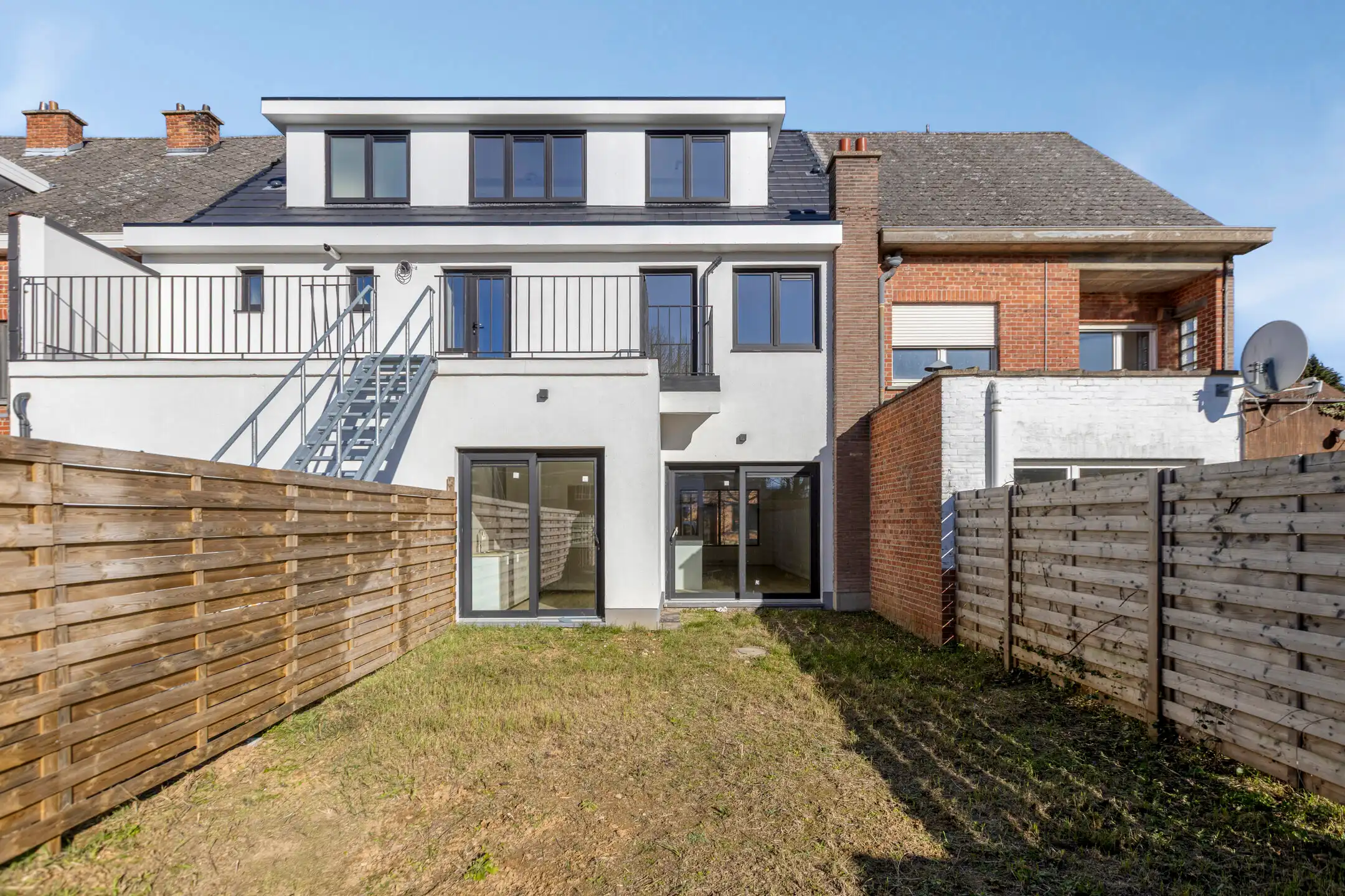 Woning met 4 slaapkamers, 2 badkamers en 2 autostaanplaatsen foto 28