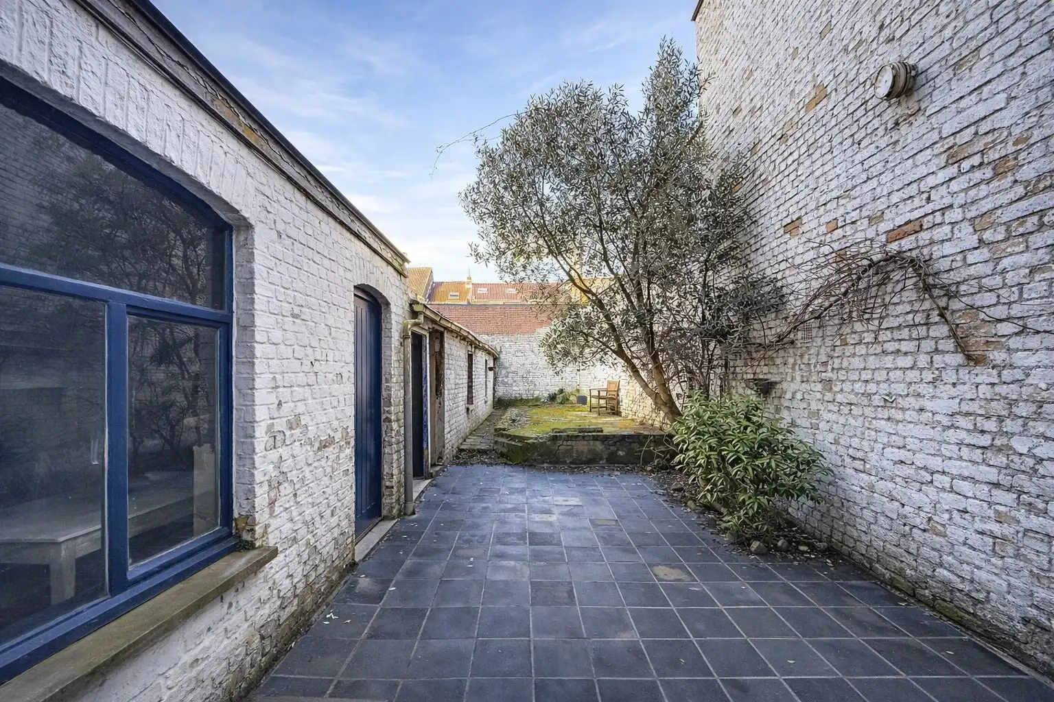 Handelspand met woonst op toplocatie in hartje Nieuwpoort-Stad foto 5
