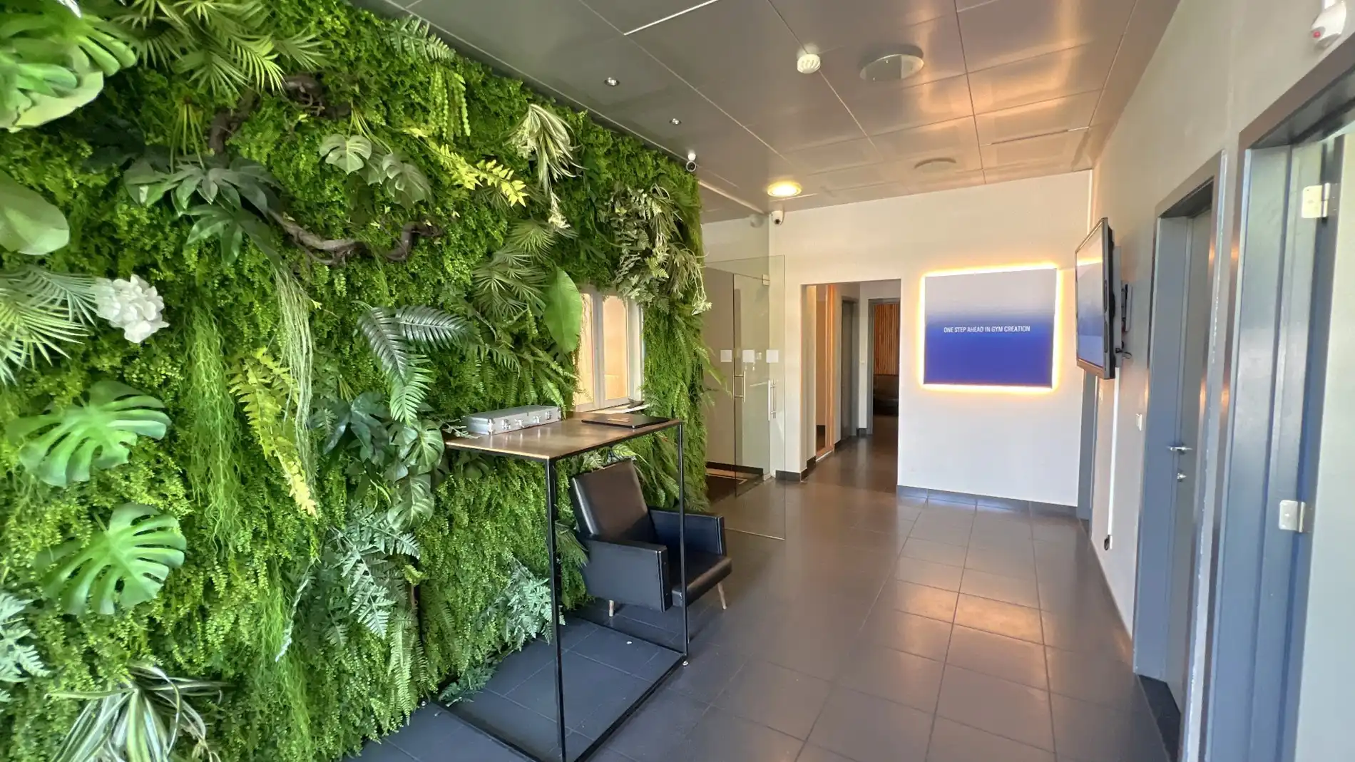 Bedrijfspand met buitenopslag te huur in het industriepark van Zwijnaarde foto 16