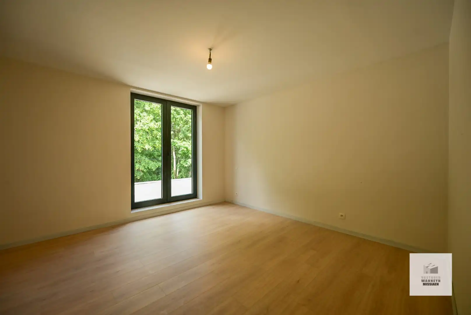Moderne en energiezuinig nieuwbouw met 4 slaapkamers, tuin en garage foto 17