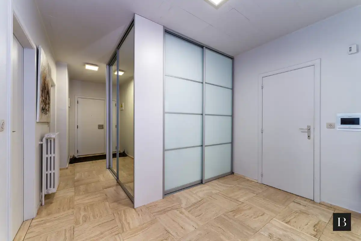 Ruim appartement op 1ste verdieping met frontaal zeezicht foto 2