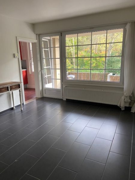 Rustig geleden 2-slaapkamer appartement op toplocatie met zicht op het groen! foto 5