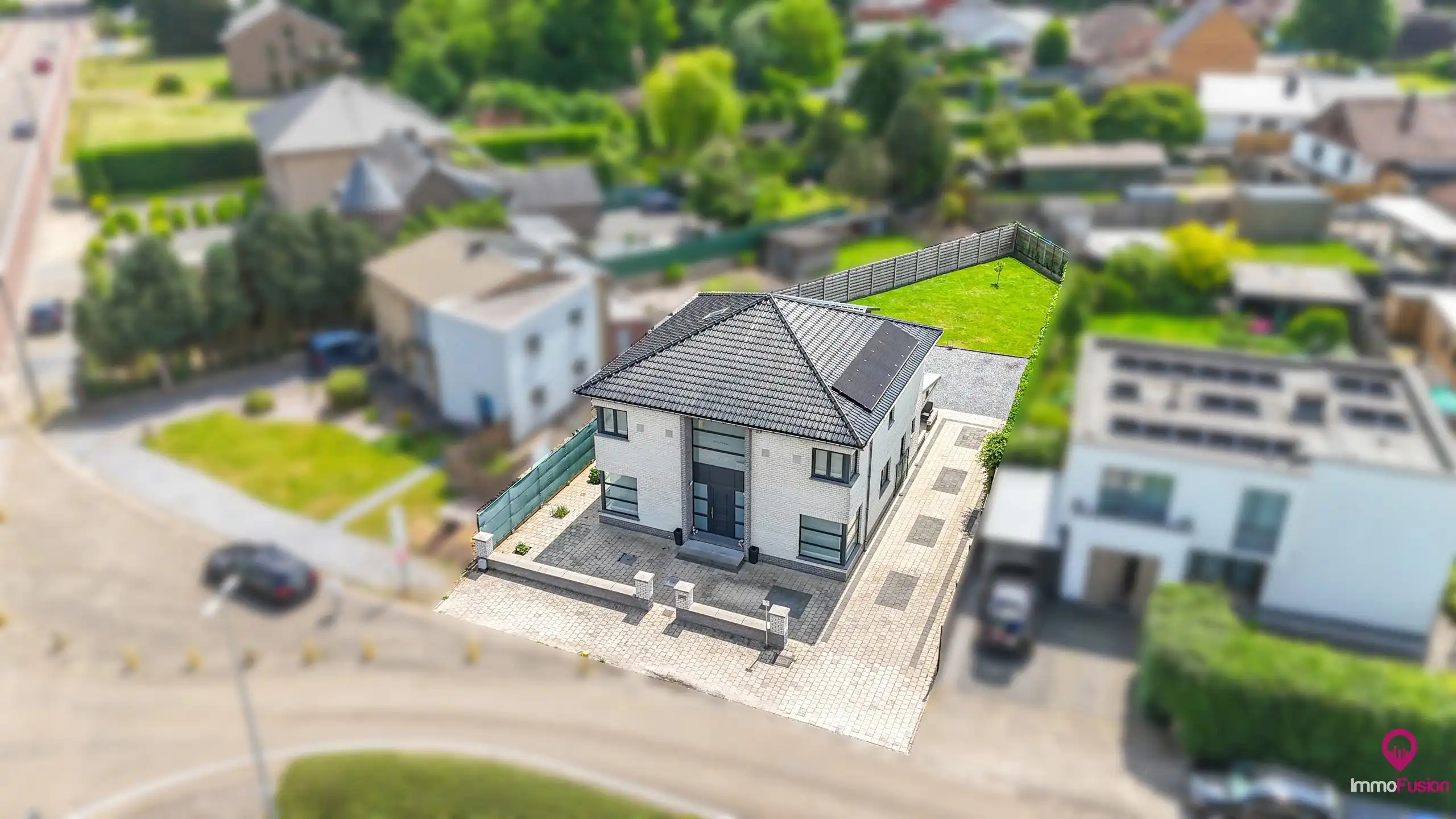 Ruime woning van 285m² met 5 slpks en apart bureel ruimte!  foto 42