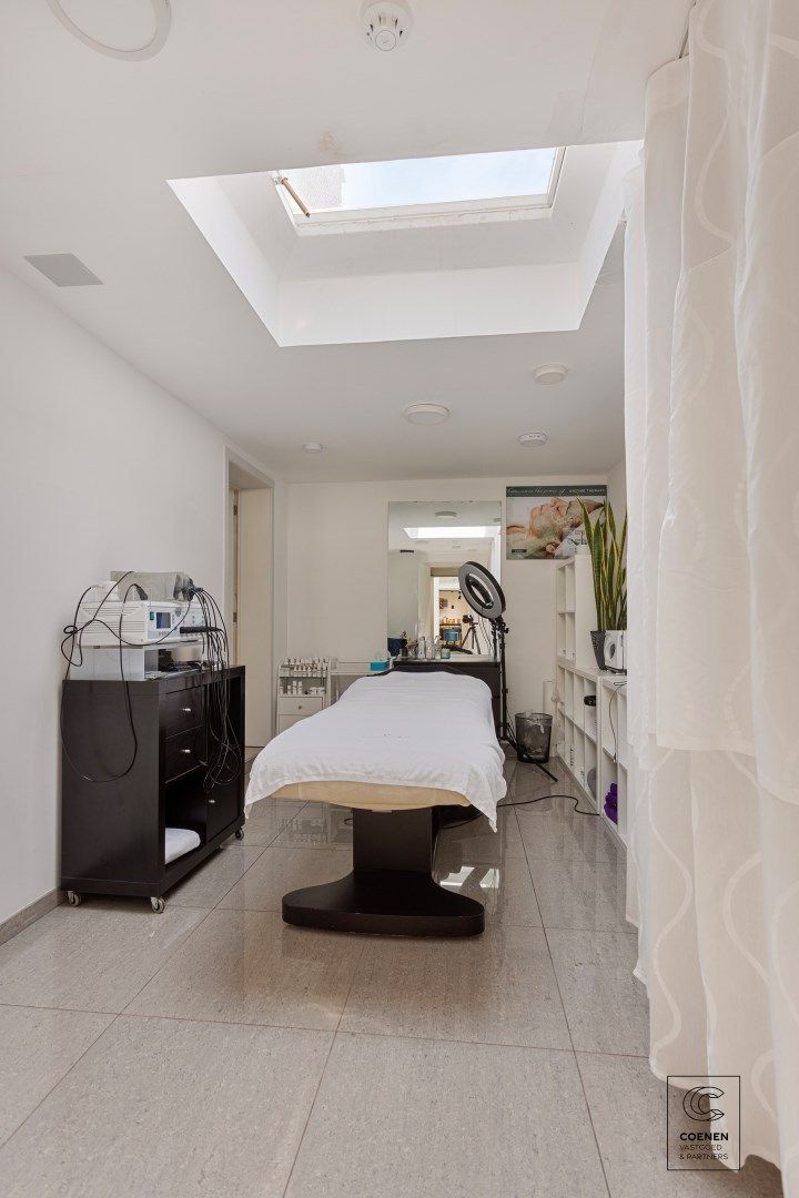 Prachtige handelsruimte met een bruikbare oppervlakte van 355 m² op een SCHITTERENDE locatie te Berchem foto 18