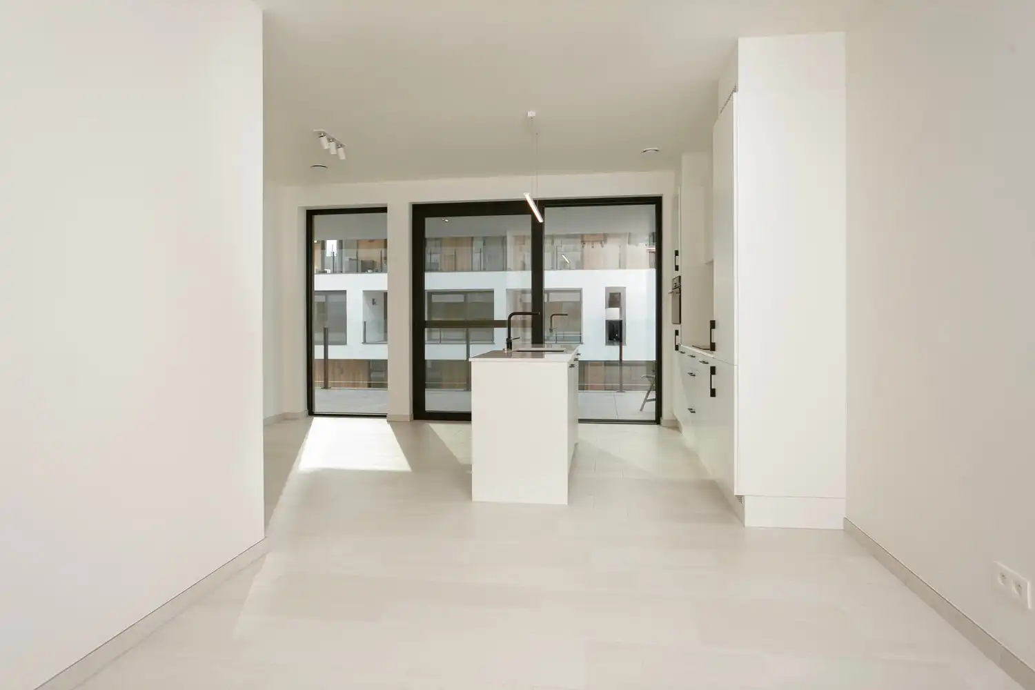 ENERGIEZUINIG (E-PEIL 11) APPARTEMENT TE DIEST! foto 3