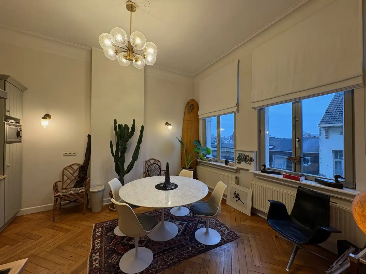 Stijlvol 2-slaapkamerappartement op wandelafstand van Centraal Station foto 3