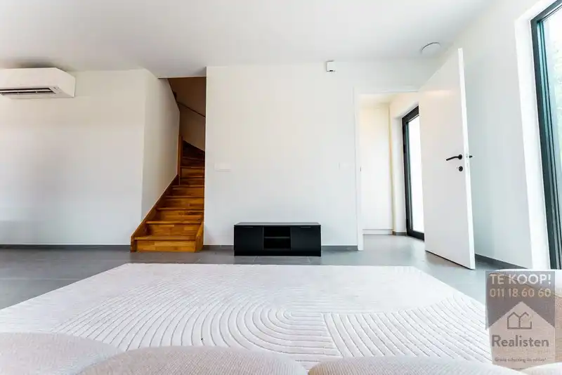 Instapklare nieuwbouwwoning - OB met garage foto 11