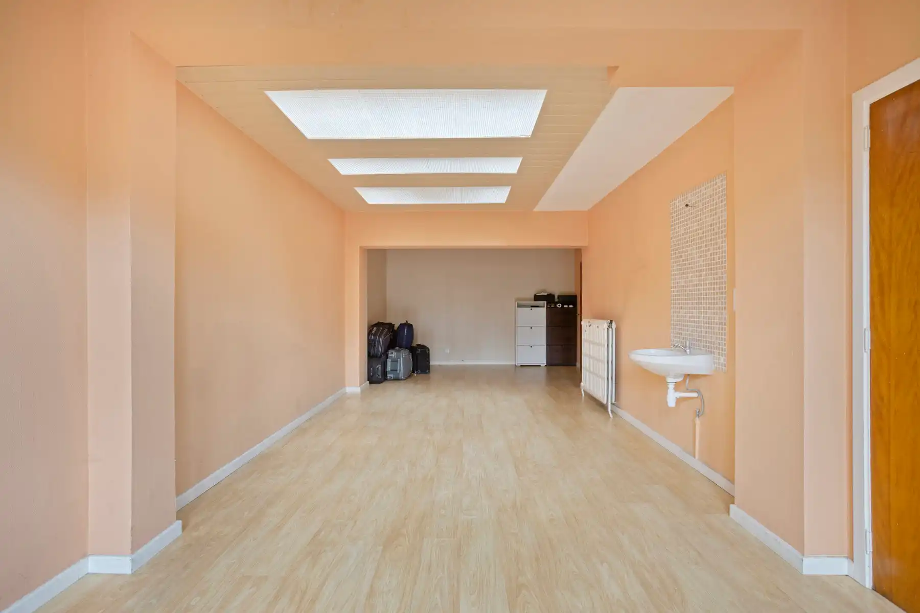 Woning met 7 slaapkamers, 2 badkamers, tuin & garage foto 5