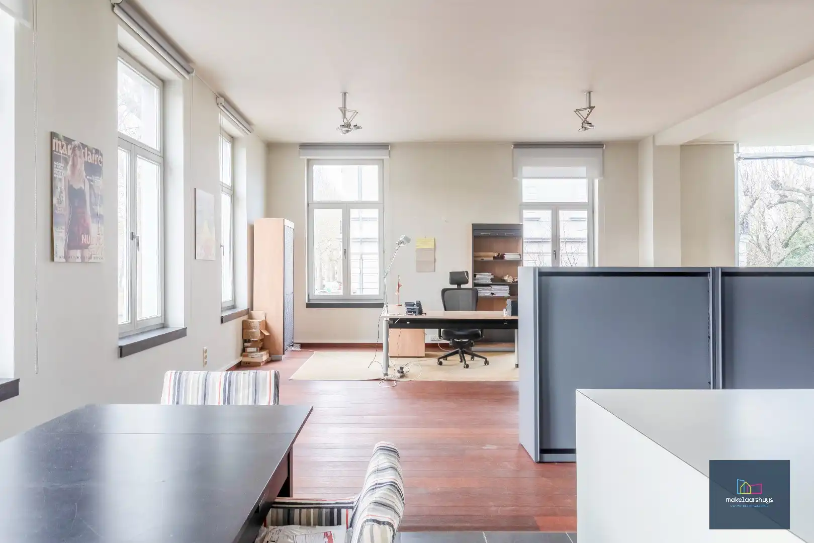 Luxueuze kantoorloft met inpandige staanplaats  en kelderberging  te Coupure Rechts.  foto 11