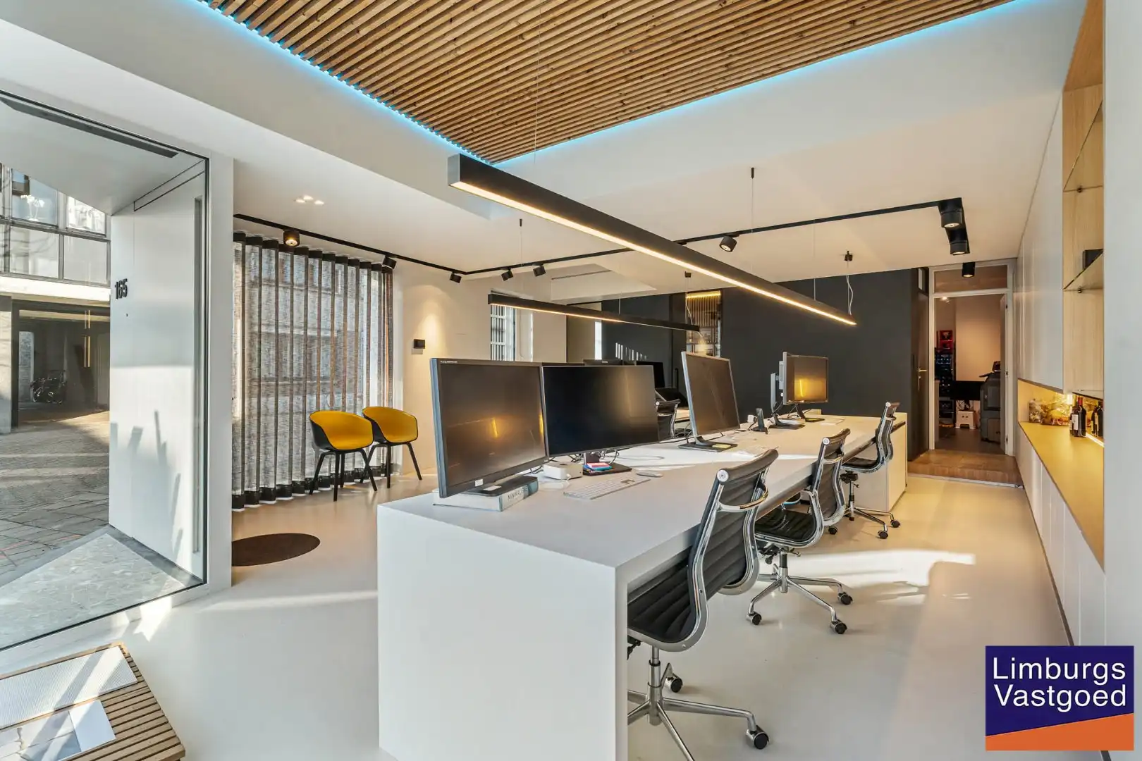 Modern instapklaar kantoor in Hasselt centrum met energielabel B foto 3