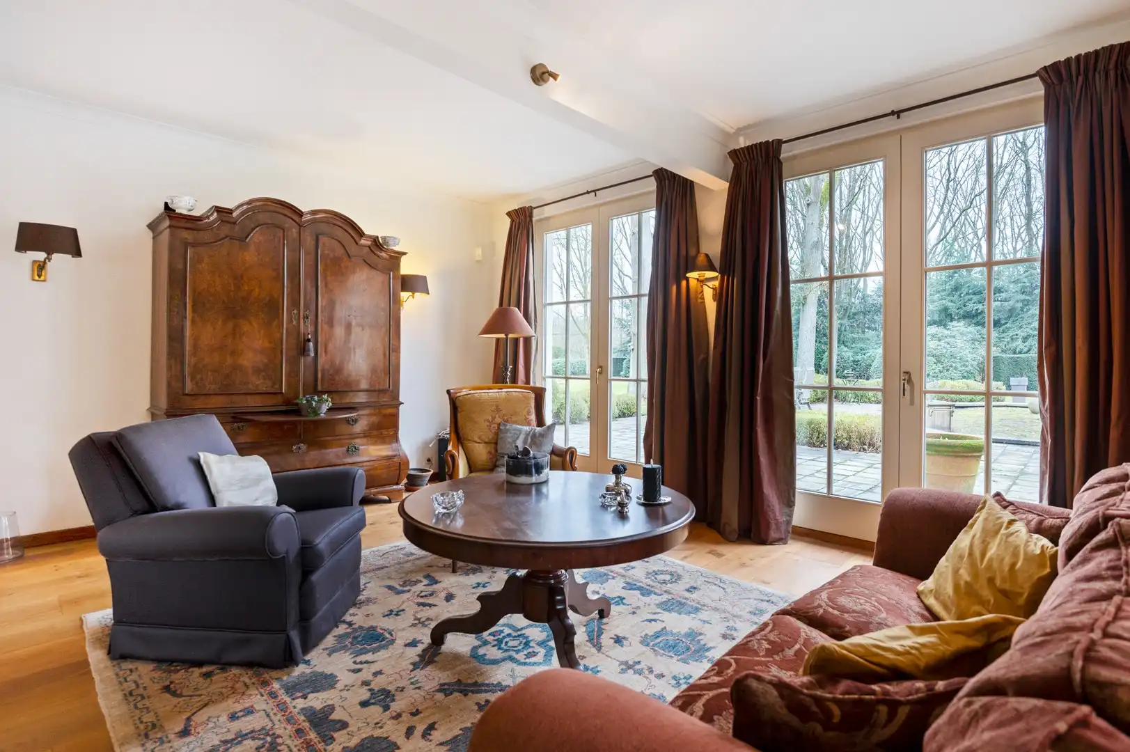 Stijlvolle villa in gegeerde doodlopende straat foto 6