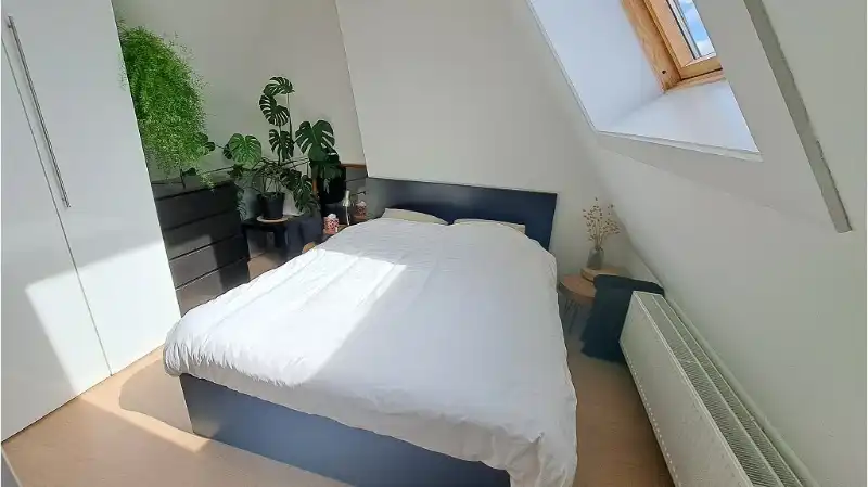 Comfortabele Bel-etage woning met 3 slaapkamers, GARAGE en STADSTERRAS te huur in Brugge foto 10