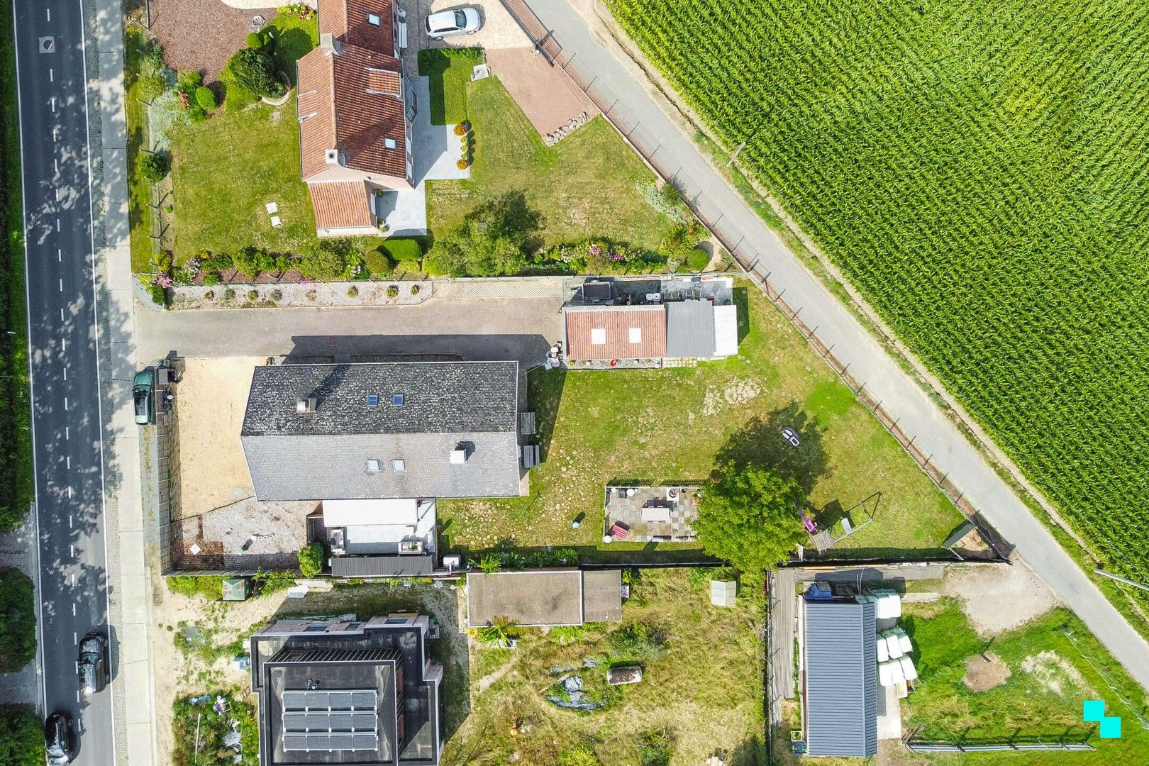 Ruime woning nabij de Makegemse bossen foto 33