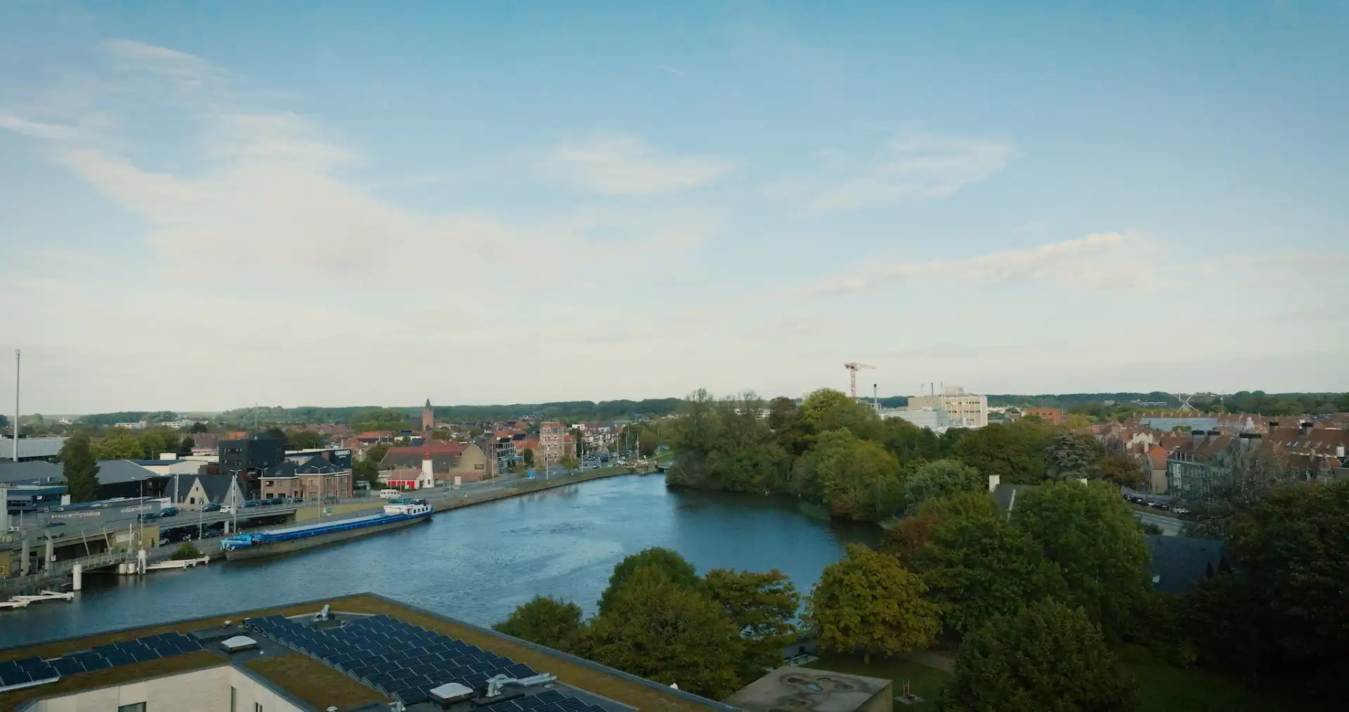 1-slaapkamerappartement met terras en zicht op het water foto 6