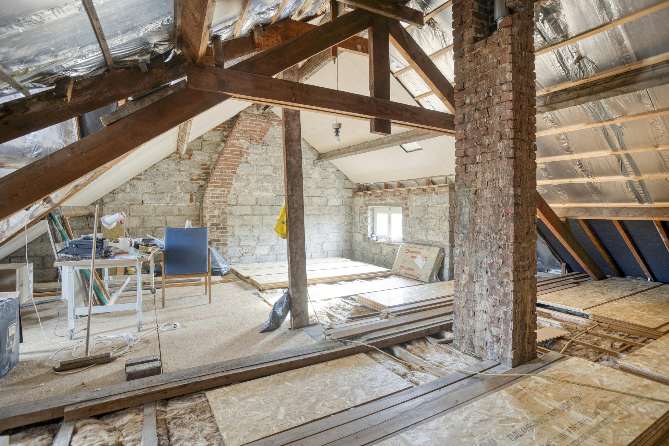 Riante, goed onderhouden woning te koop op verbindingsweg in Dilsen foto 20