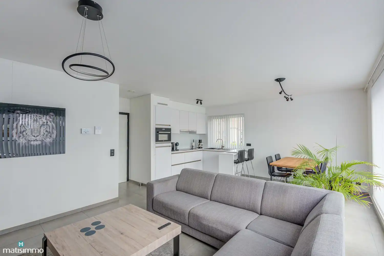 INSTAPKLAAR APPARTEMENT MET 2 SLAAPKAMERS, RUIM TERRAS EN PARKEERPLAATS TE SCHOONBEEK foto 4