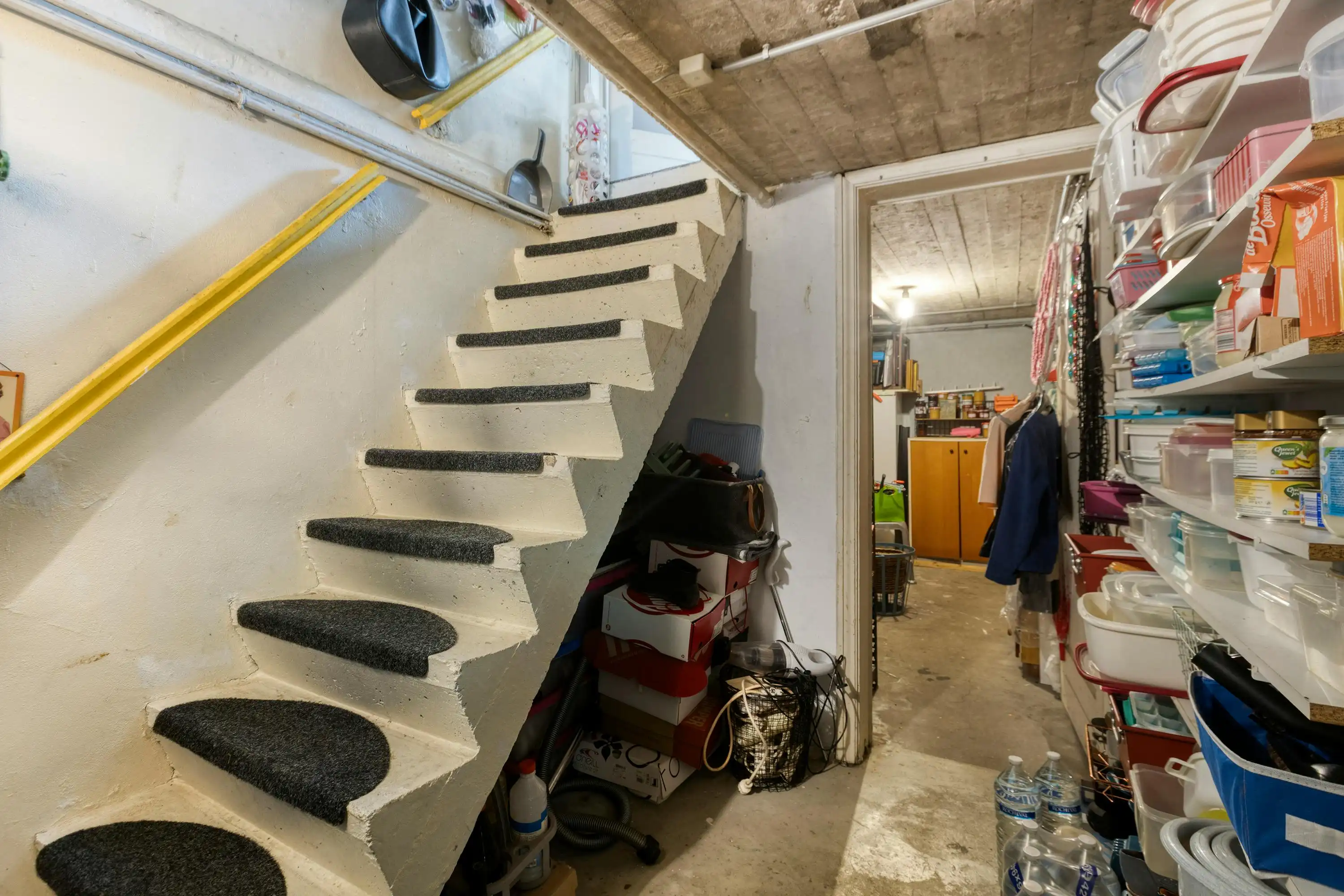 Te renoveren gezinswoning in de Casterwijk foto 18