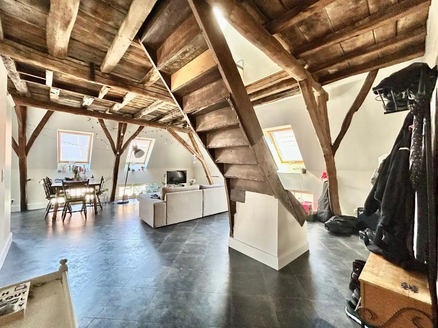 Prachtig 3-slpk duplex appartement met gezellig terras foto 2