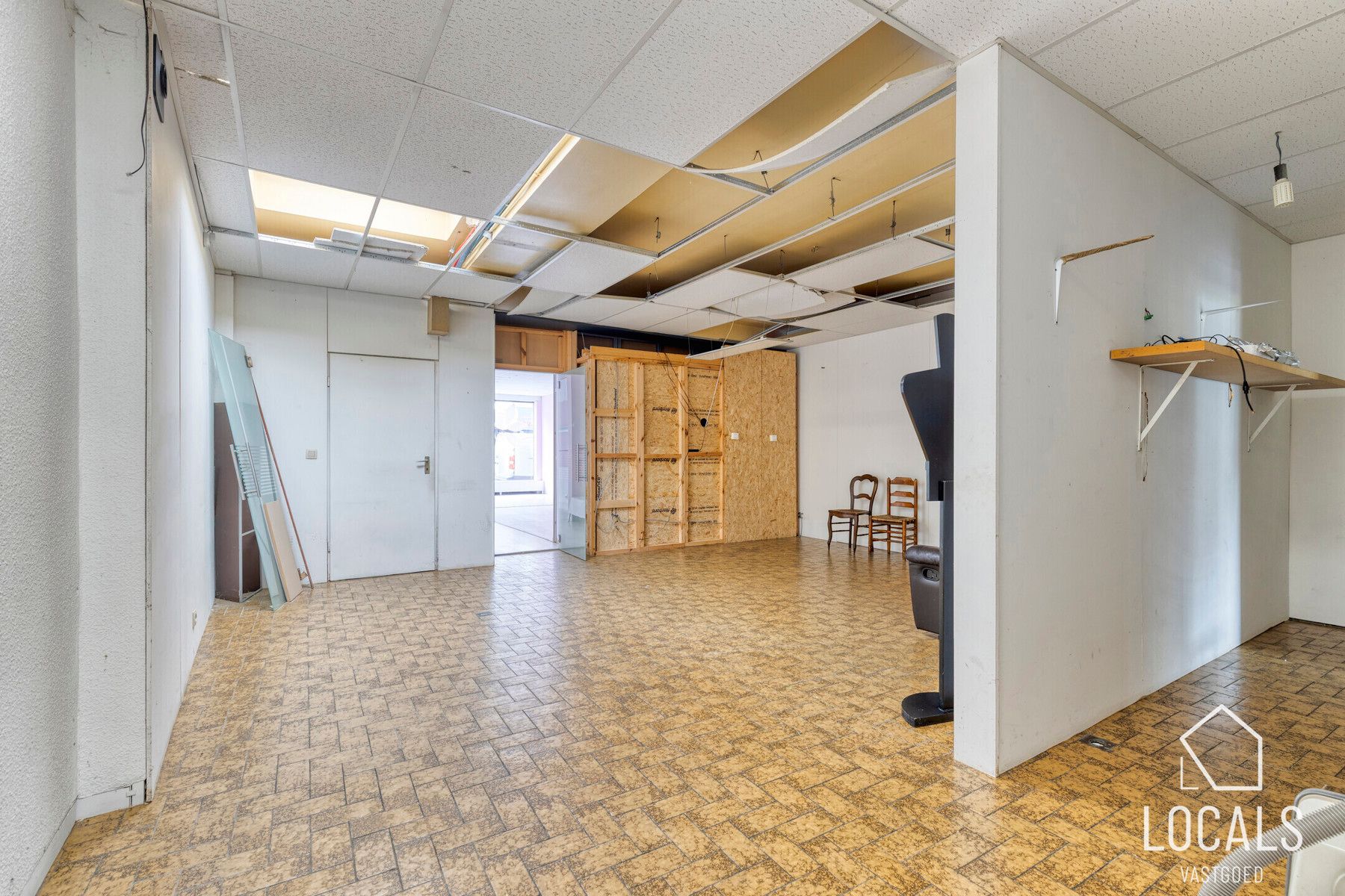 Handelspand met woonst, tuin en garage in centrum Ninove foto 7