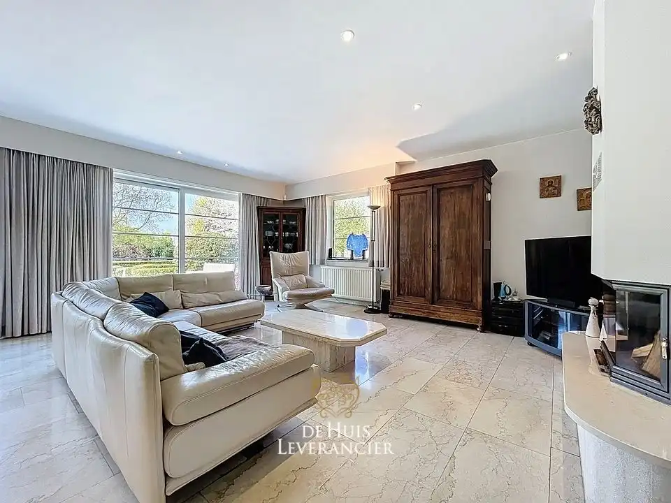 Exclusieve villa op uitzonderlijk perceel van 1 767 m², grenzend aan natuurgebied foto 25