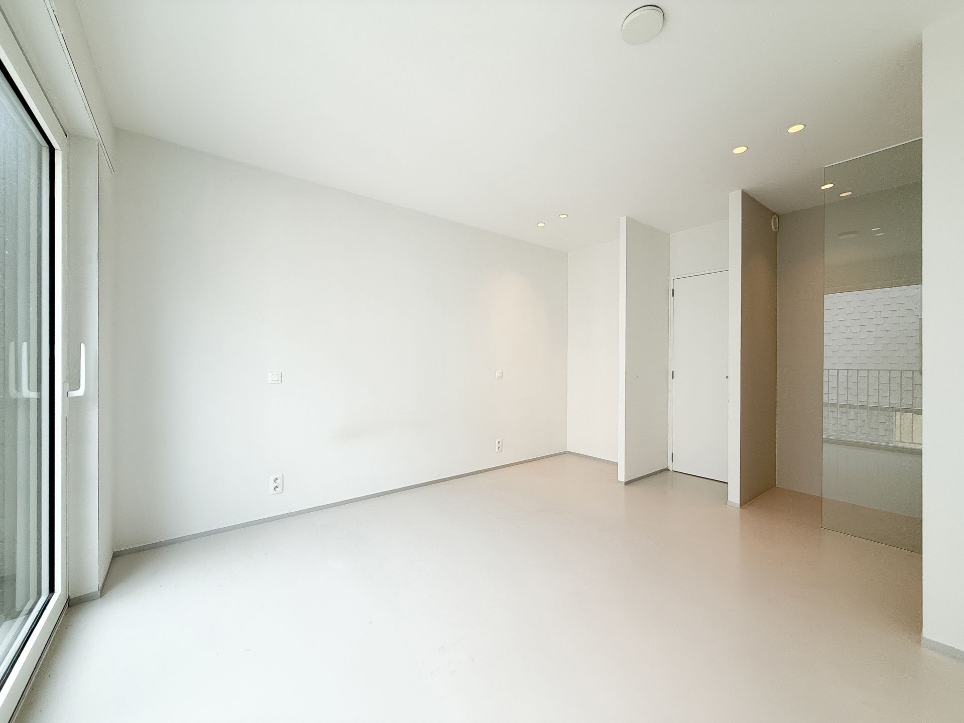 Stijlvol en lichtrijk appartement op toplocatie in het Zoute foto 13