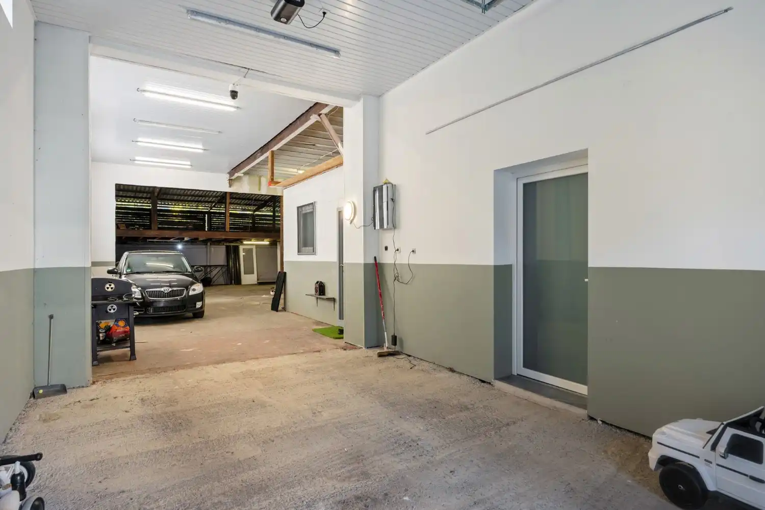 GERENOVEERDE WONING MET MAGAZIJN! foto 18