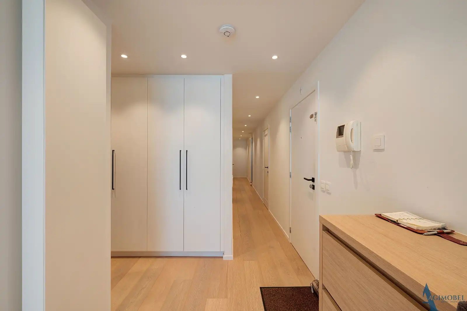 Exclusief  hoek appartement met frontaal zeezicht aan het Rubensplein. foto 11