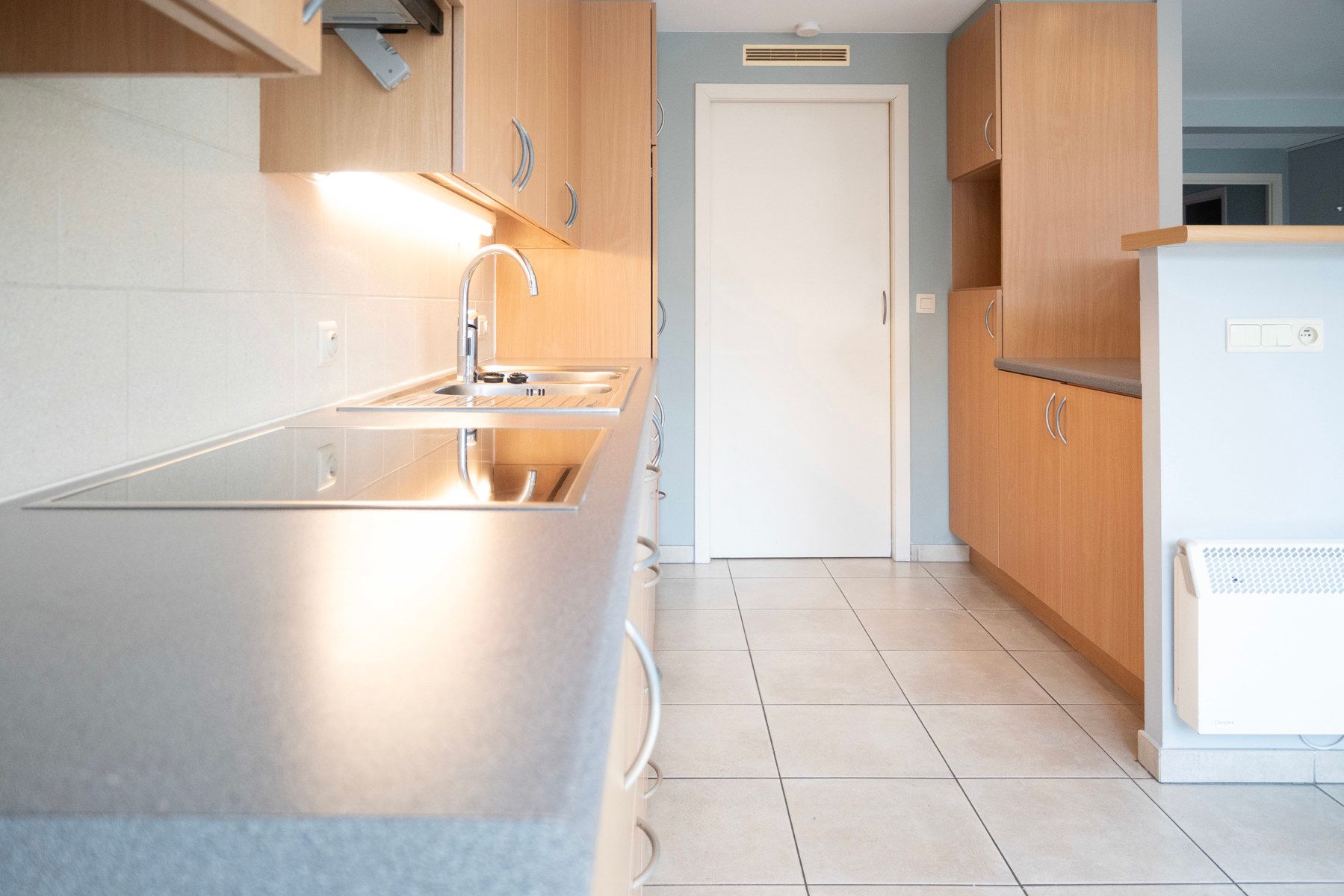 Verzorgd appartement vlakbij het centrum van Gistel. foto 5