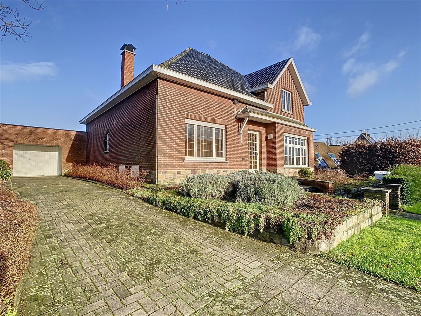 Ruime woning, 3 slpks (+ inrichtb. zolder), tuin, 8a 35ca foto 2