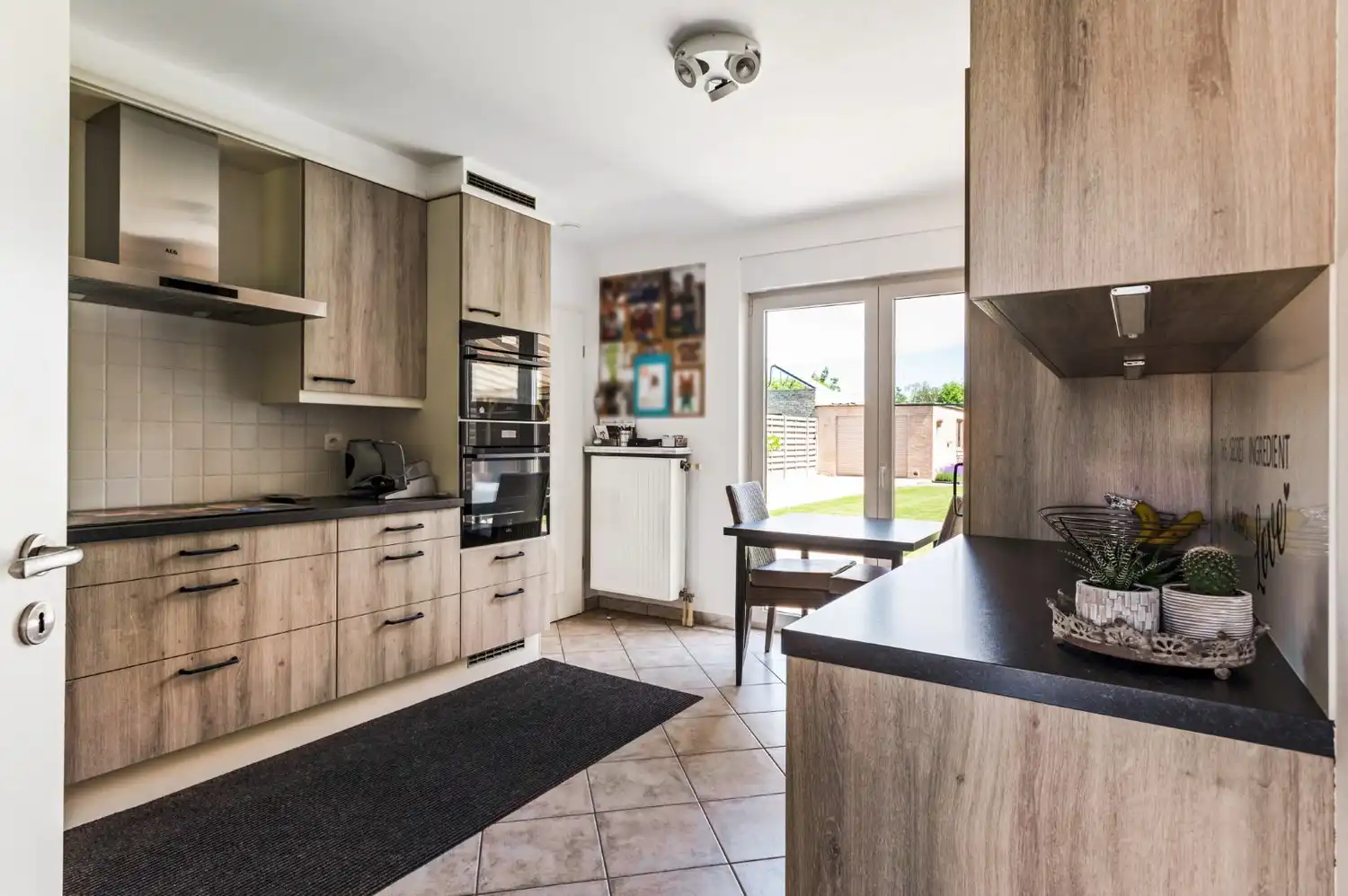 INSTAPKLARE EN ENERGIEZUINIGE WONING OP PERCEEL VAN 1.383 m²! foto 9