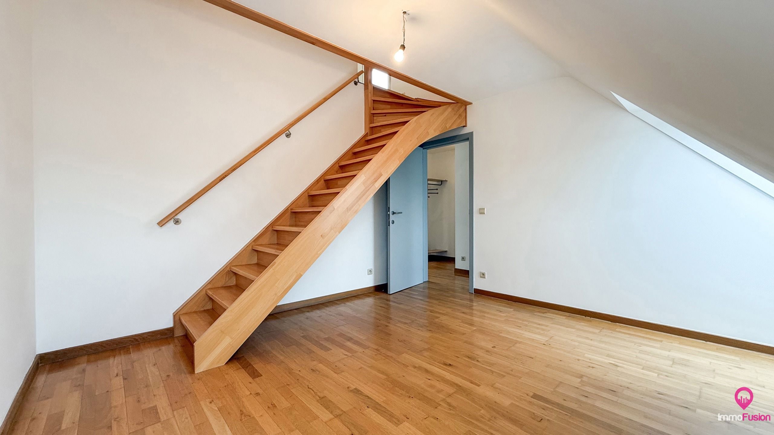 Duplexappartement met terras met uitstekende verbinding!  foto 22