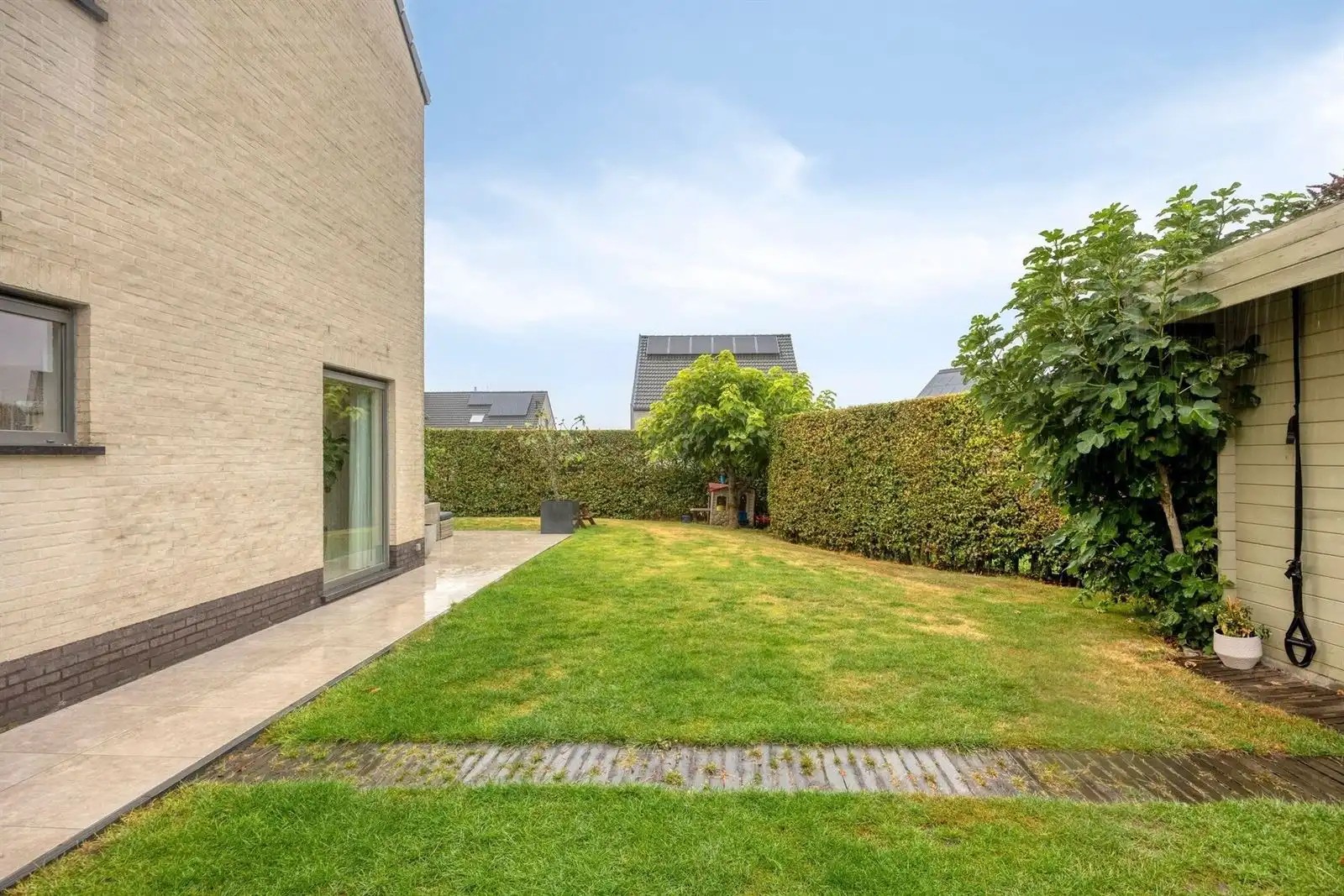 Halfopen bewouwing 5 slaapkamers met tuin  foto 29