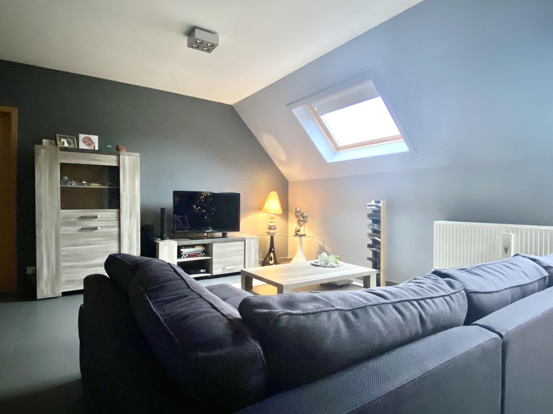 Ruime eigendom met garage en 2 slaapkamers foto 6