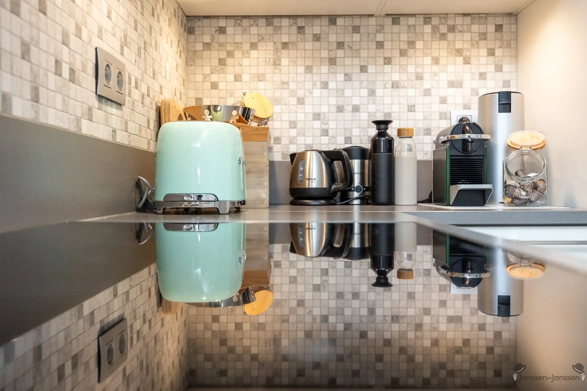 Gerenoveerde boerderij met landelijk zicht foto 21