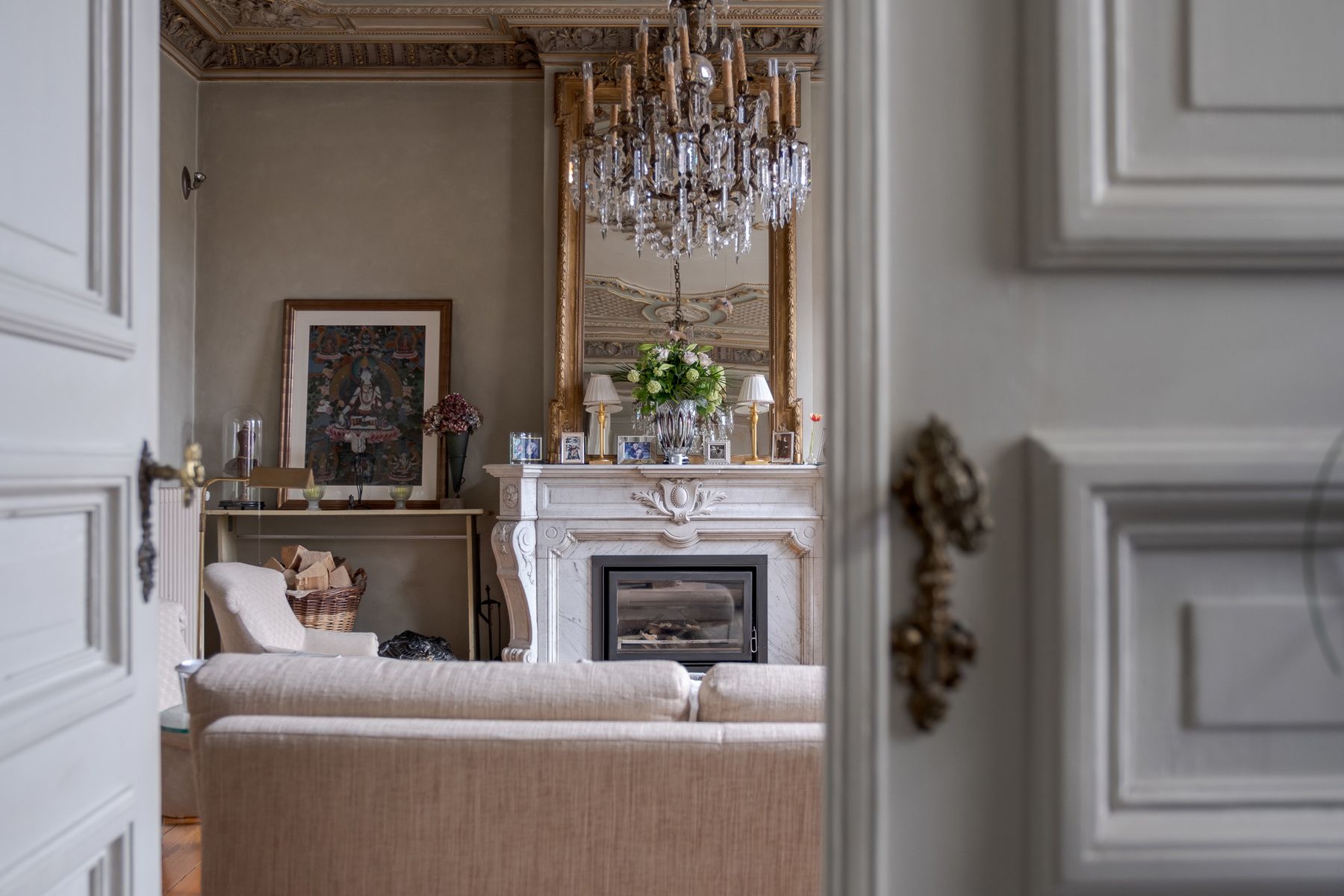 Uniek gerestaureerd herenhuis met parktuin foto 7