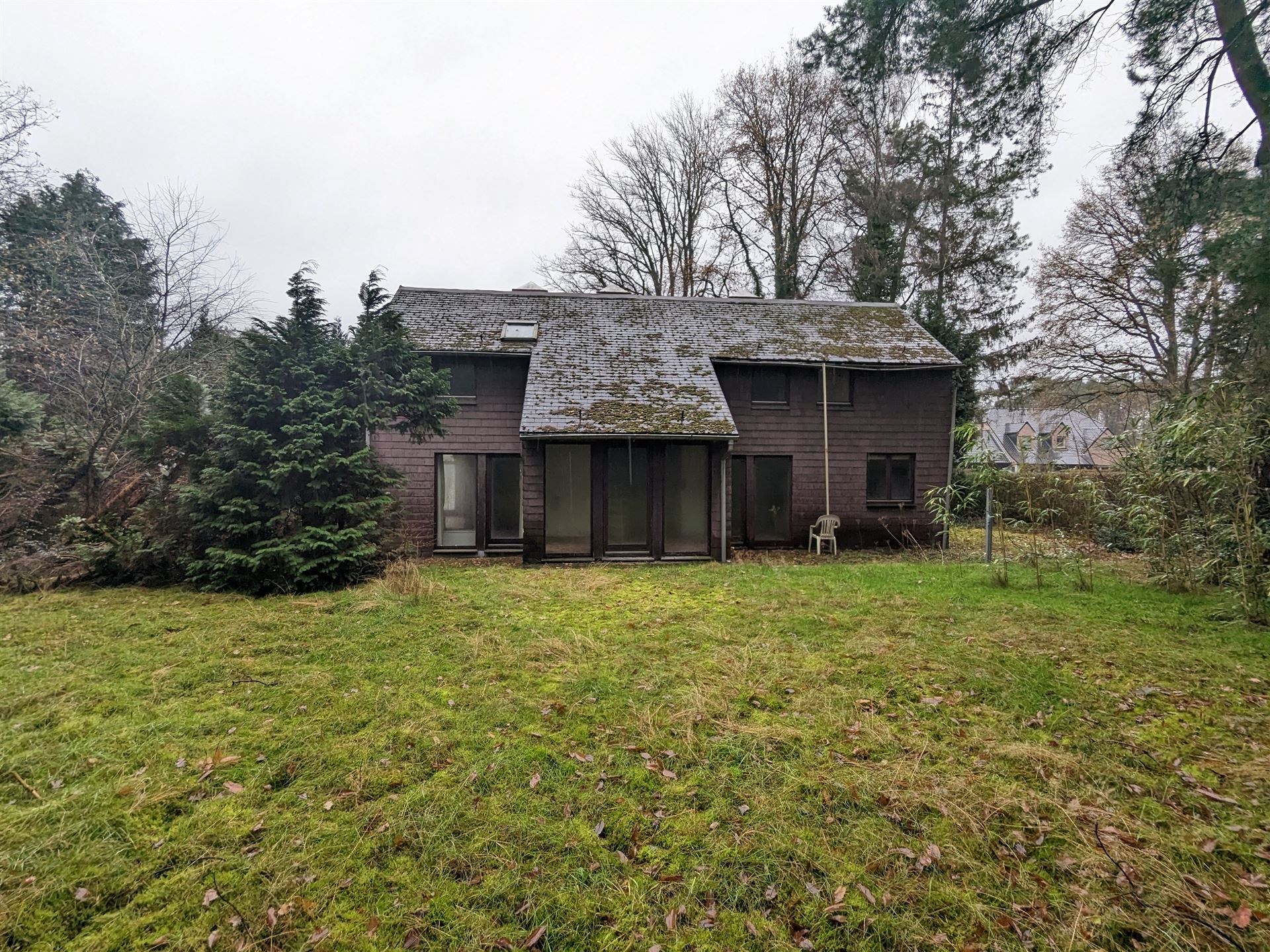 Totaalrenovatie op een perceel van 1530m² in een groene omgeving! foto 1