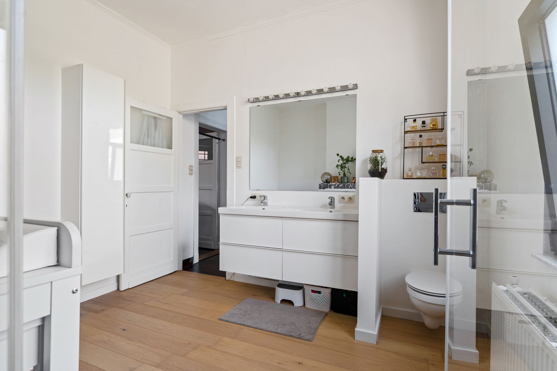 Prachtige art-deco woning op goede locatie in Merksem foto 19