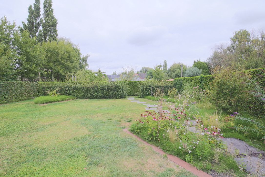 Mooi gerenoveerde bungalow foto 19