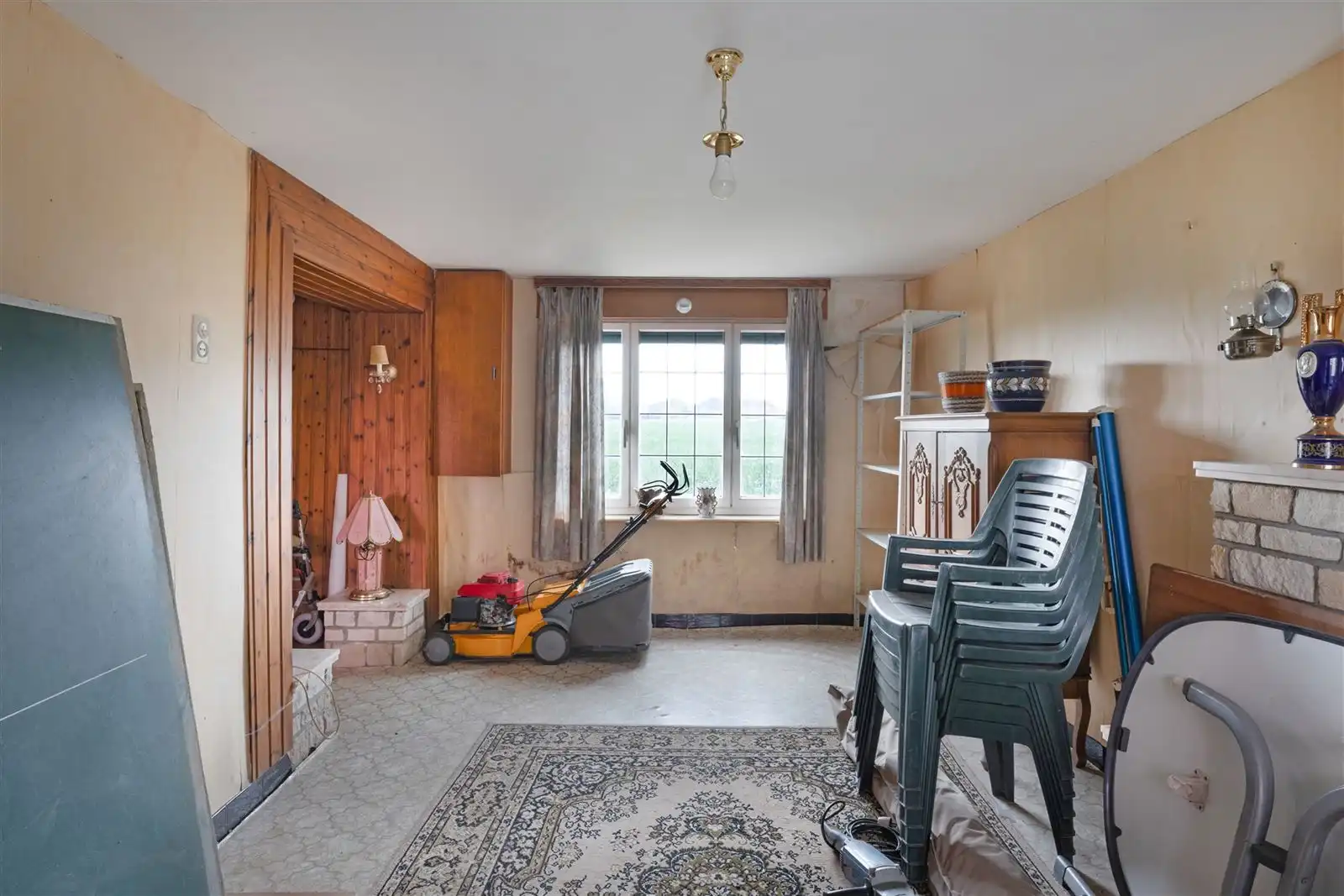 Allenstaande achterliggende te renoveren gezinswoning op 23are40 foto 17