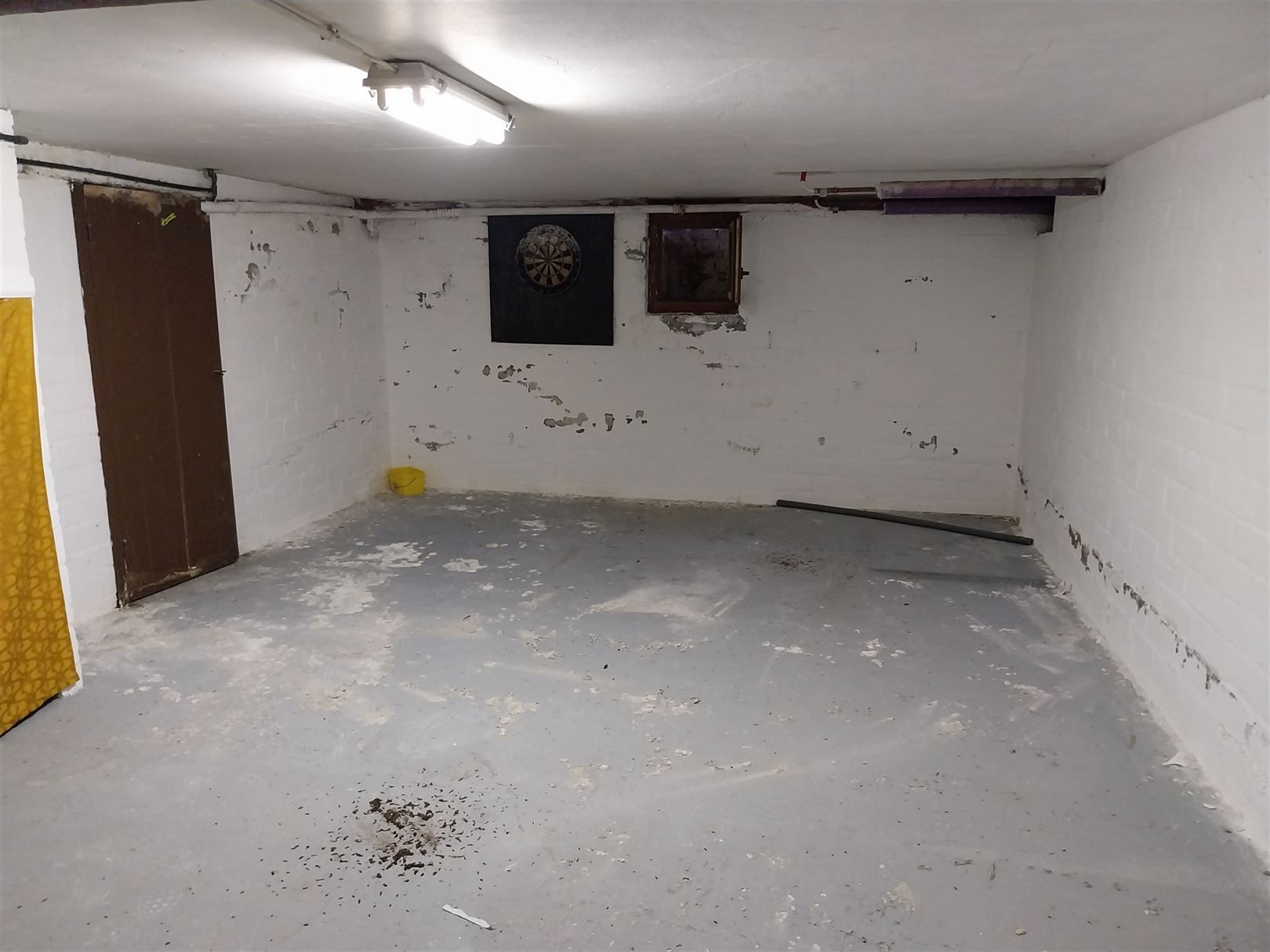 TE HUUR: Vrijstaande ruime woning met 3 slaapkamers en ruime loods! foto 22