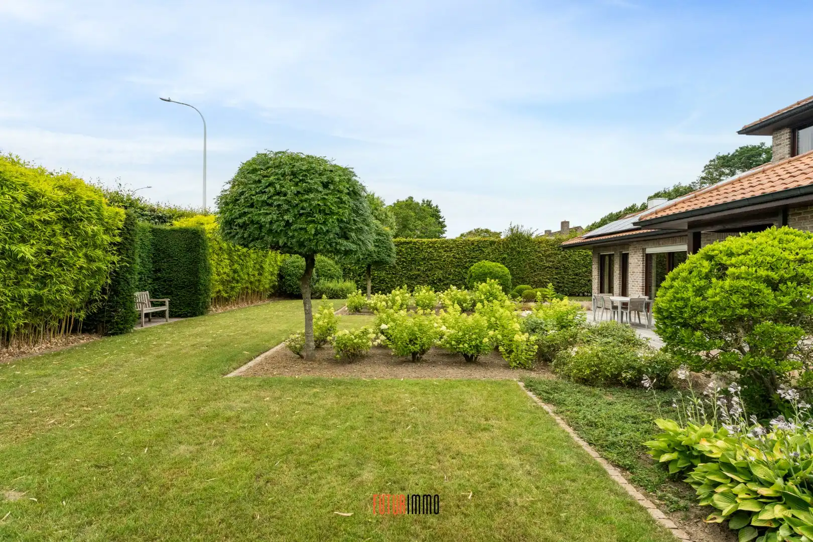 Prachtige villa in residentiële woonwijk foto 28