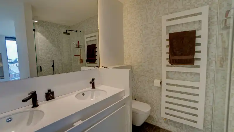 Exclusieve penthouse 137m² + dakterras 86m² in parkdomein foto 14